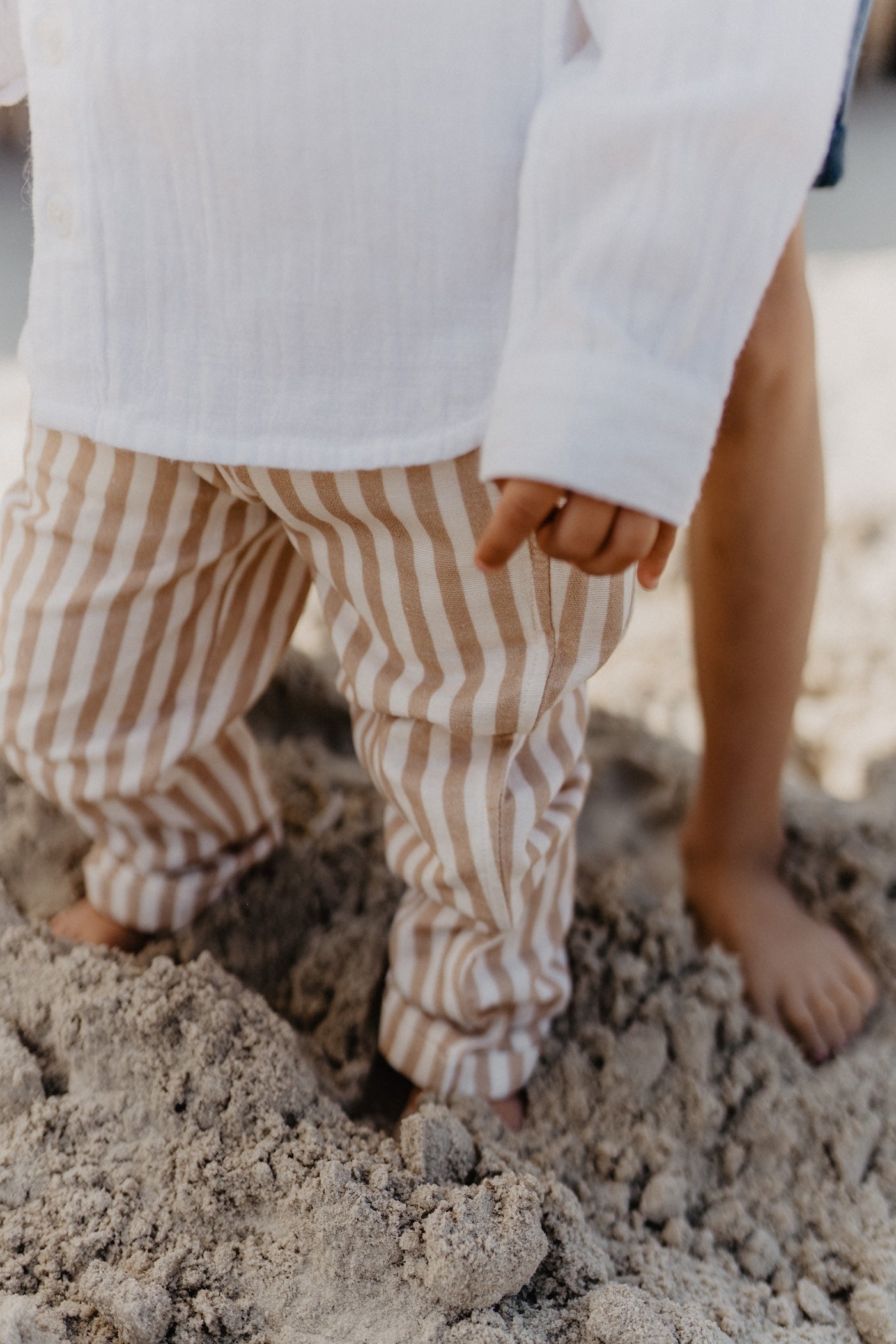 Striped linen trousers with pockets