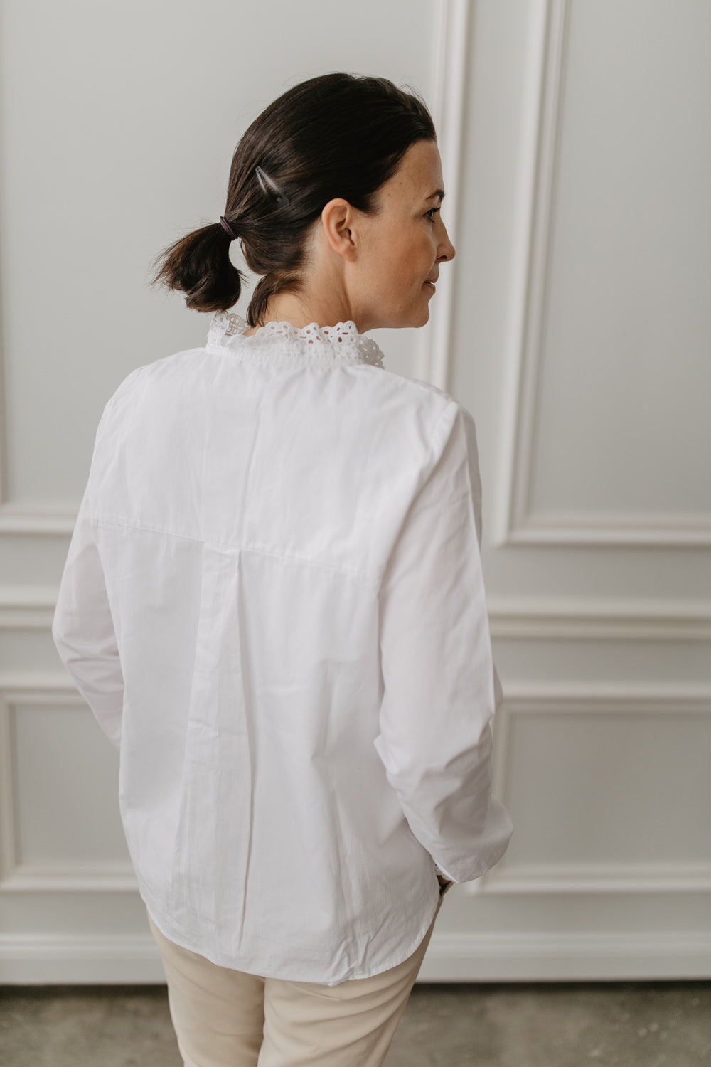 Spitzenbluse mit Broderie Anglaise für Frauen