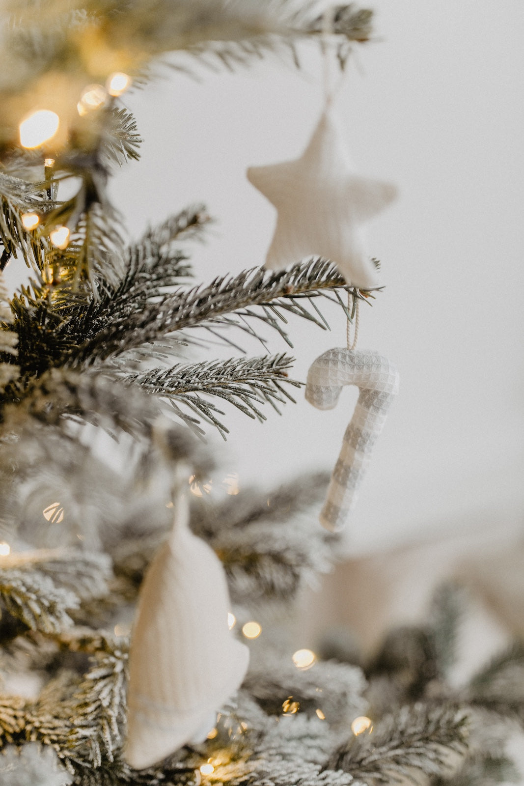 Baumschmuck 'blue gingerbread man, stars & present'