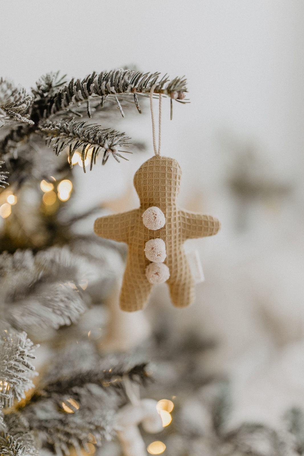 Baumschmuck 'rose gingerbread man, stars & present'